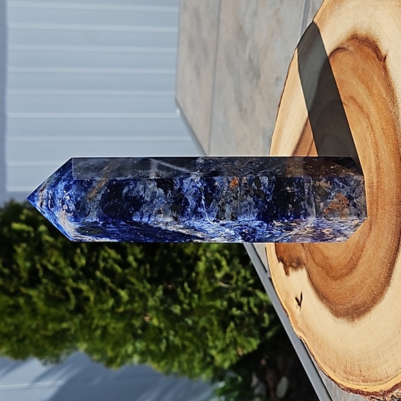 Sodalite Tower with Native Silver Inclusions AAA Quality 720 grams 7.5" tall - Picture 5 of 5